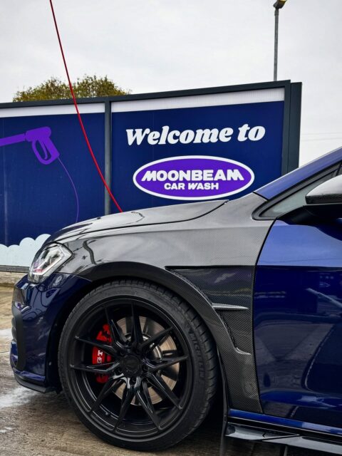Wheels don’t lie… and these are bleeding perfection 🩸✨
Our premium wheel cleaner cuts through brake dust like it’s nothing, reacting instantly to lift grime and reveal that factory-fresh finish 🔥
At Moonbeam, it’s not just a wash — it’s a transformation.
Pull up dirty… leave flawless💜✨