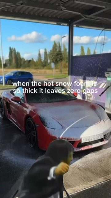 TFR → hot snow foam → ceramic HD → acid bleed wheels → spot free rinse.
This is what your car deserves.
Open 24/7.
find your nearest Moonbeam 📍 moonbeamcarwash.com/all-locations
🫧🫧🧽🧼
#moonbeam #carwash #detailing #satisfying #ukcarwash